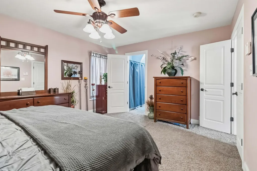 290 Twin Rivers Circle Bronston KY 42518