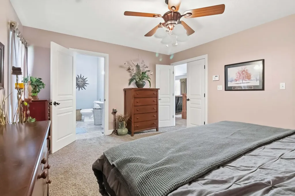 290 Twin Rivers Circle Bronston KY 42518