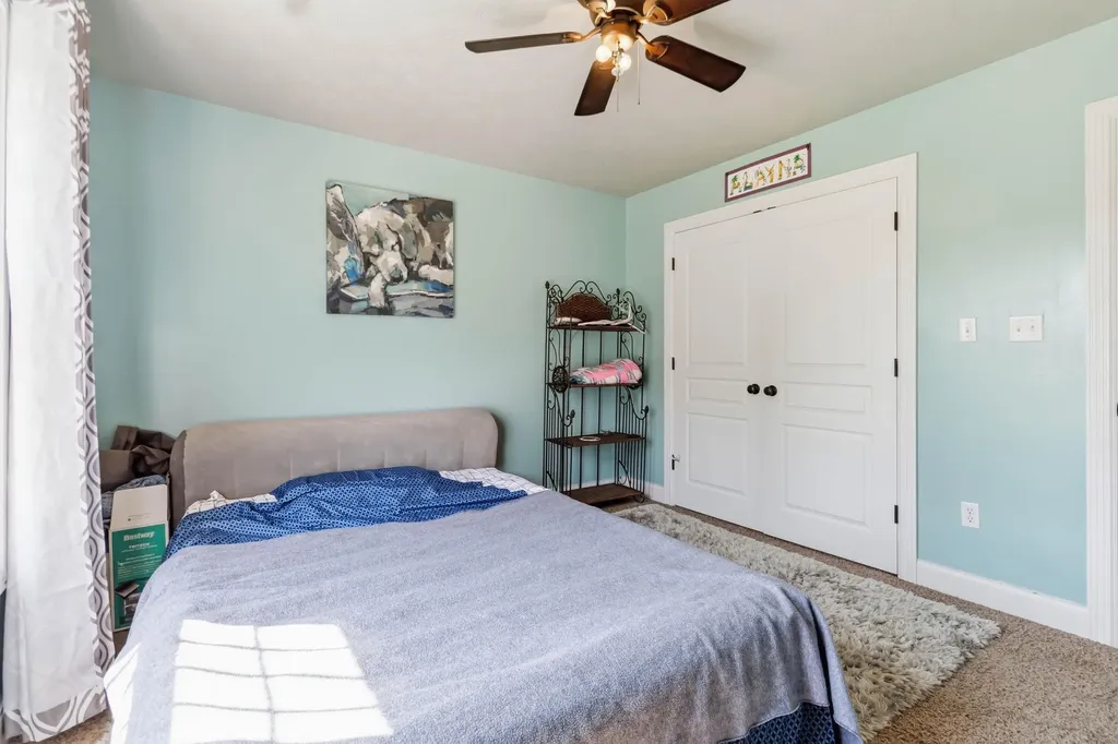 290 Twin Rivers Circle Bronston KY 42518