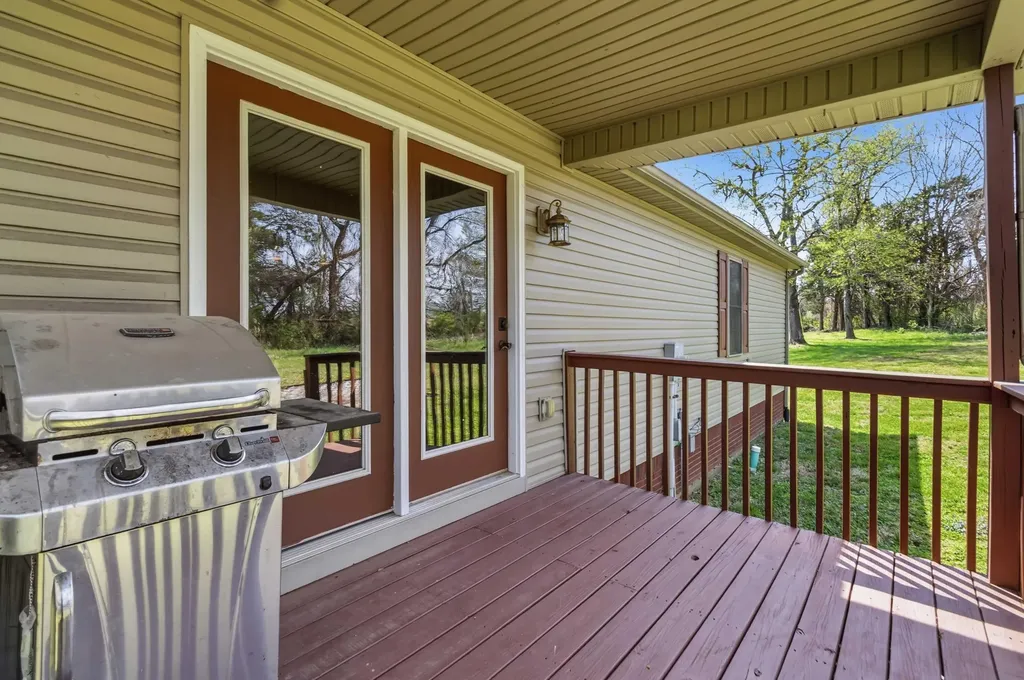 290 Twin Rivers Circle Bronston KY 42518