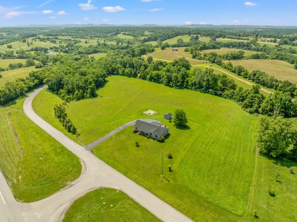 761 Texas Loop Road Springfield KY 40069