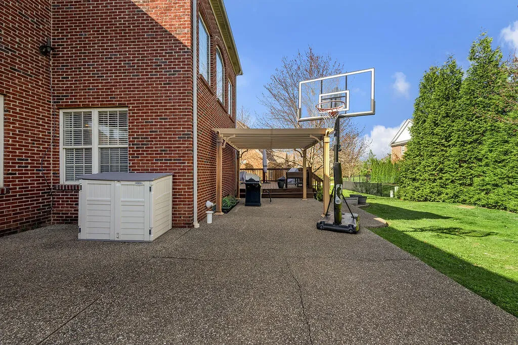 2428 Astarita Way Lexington KY 40509