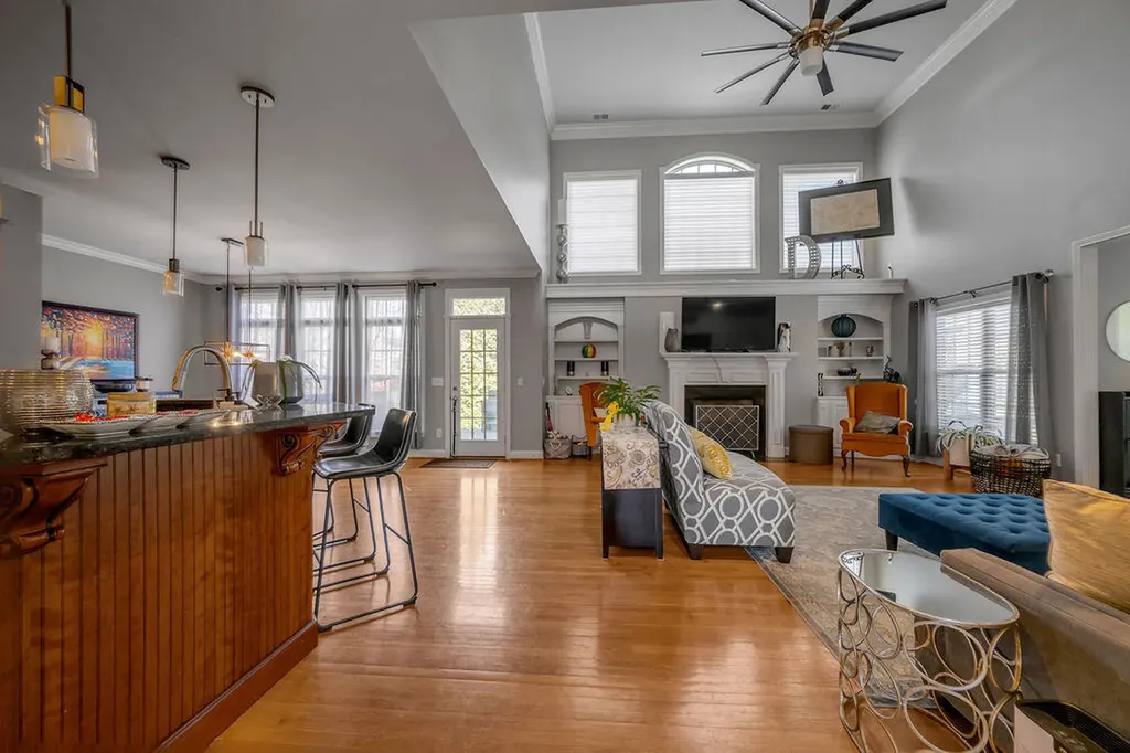 2428 Astarita Way Lexington KY 40509