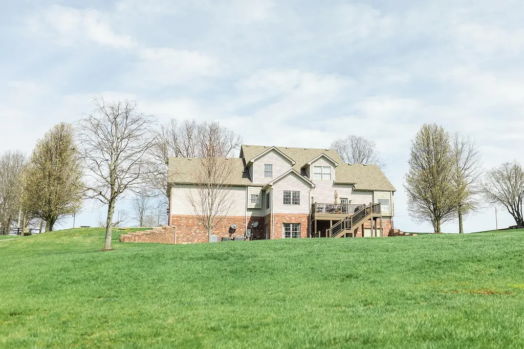 6395 Delaney Ferry Road Versailles KY 40383