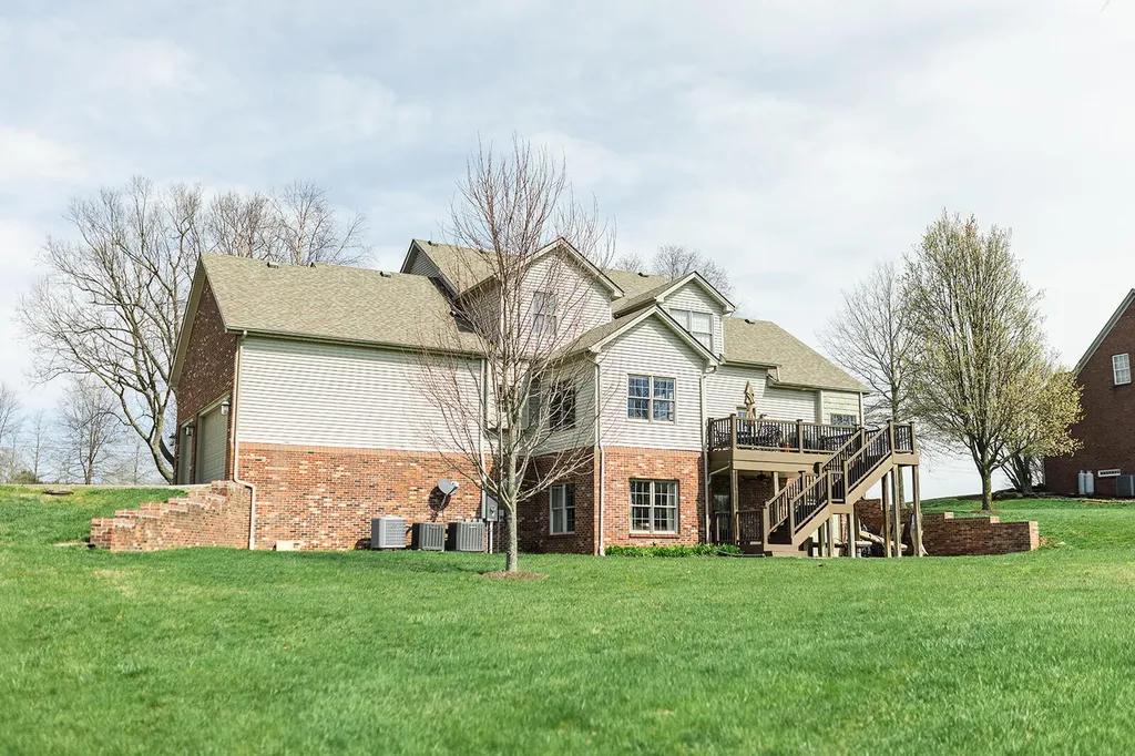 6395 Delaney Ferry Road Versailles KY 40383
