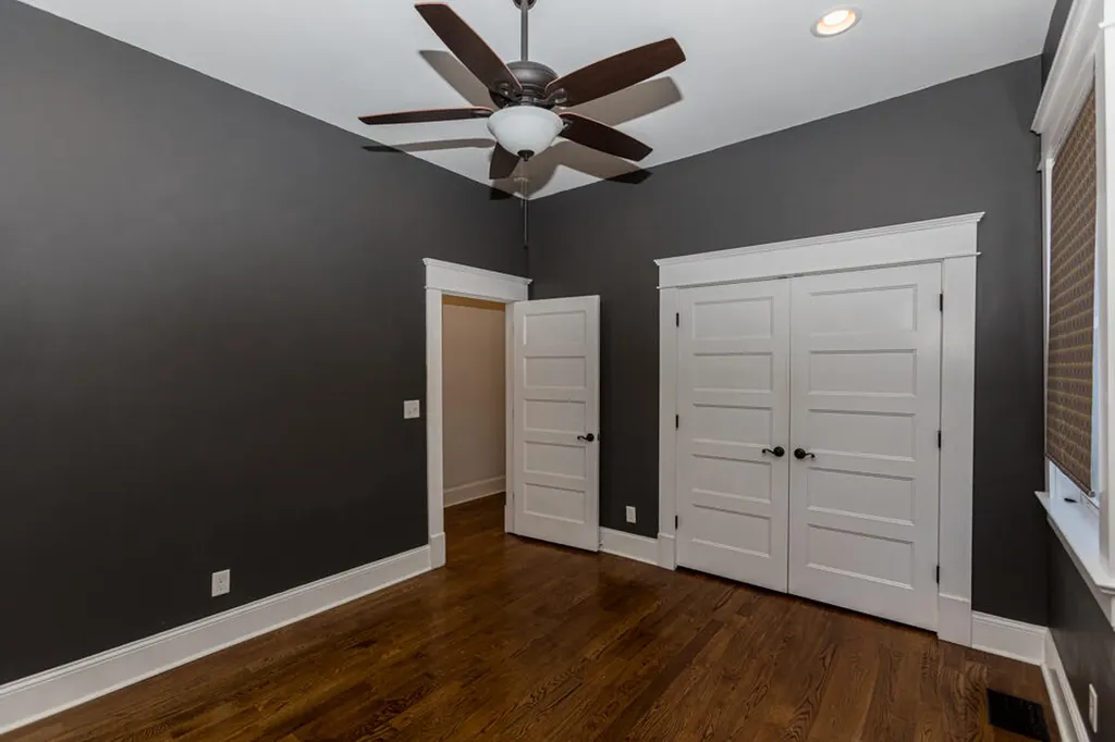 1937 Bonnycastle Avenue Louisville KY 40205