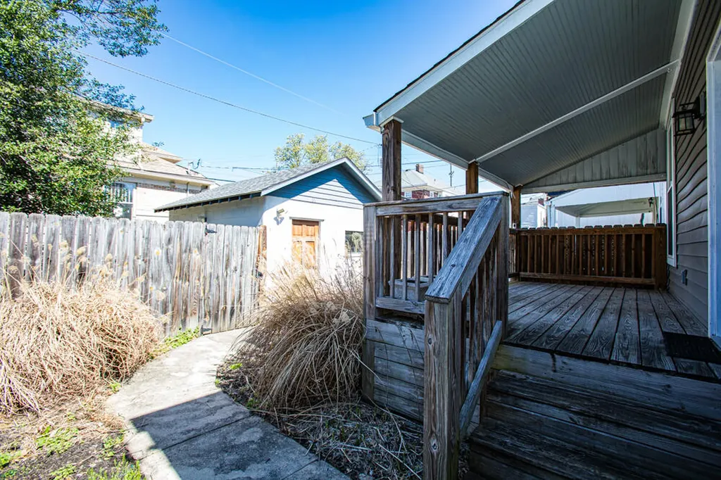 1937 Bonnycastle Avenue Louisville KY 40205