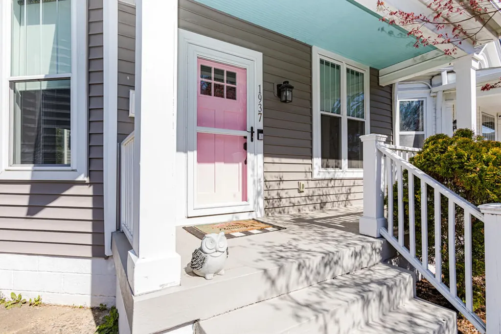 1937 Bonnycastle Avenue Louisville KY 40205