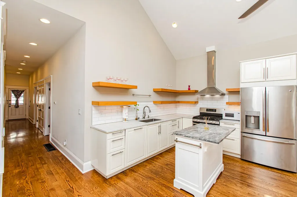 1937 Bonnycastle Avenue Louisville KY 40205