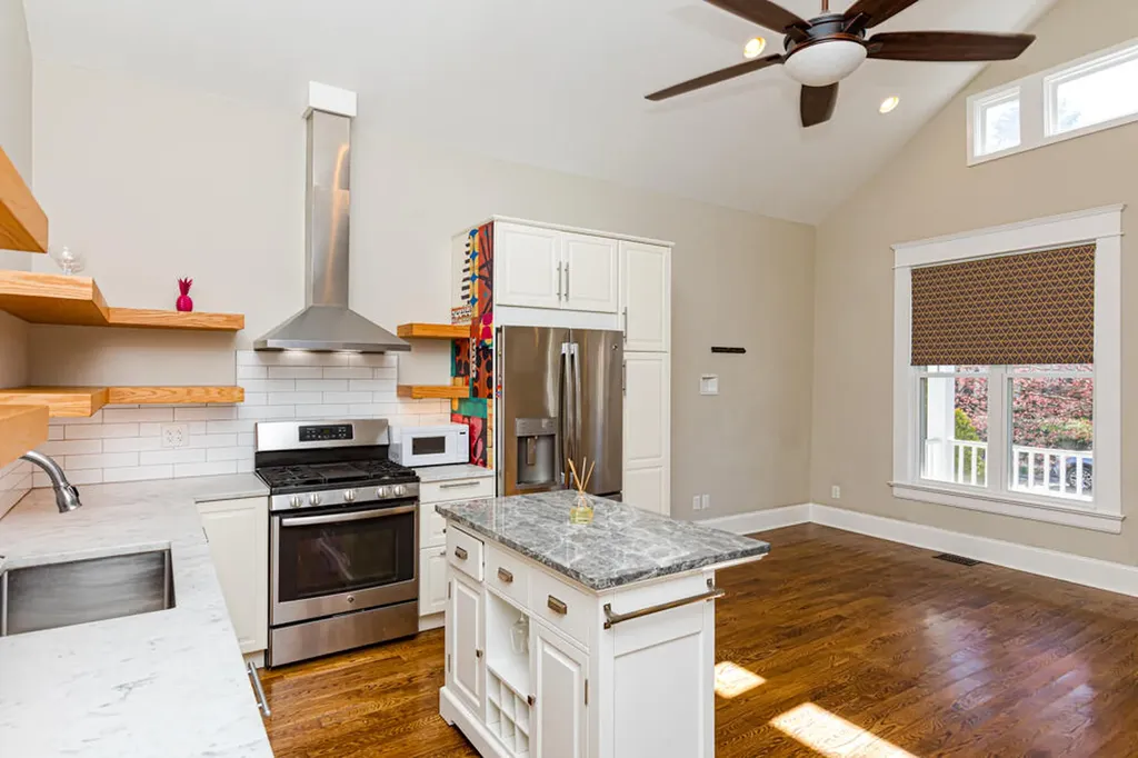 1937 Bonnycastle Avenue Louisville KY 40205