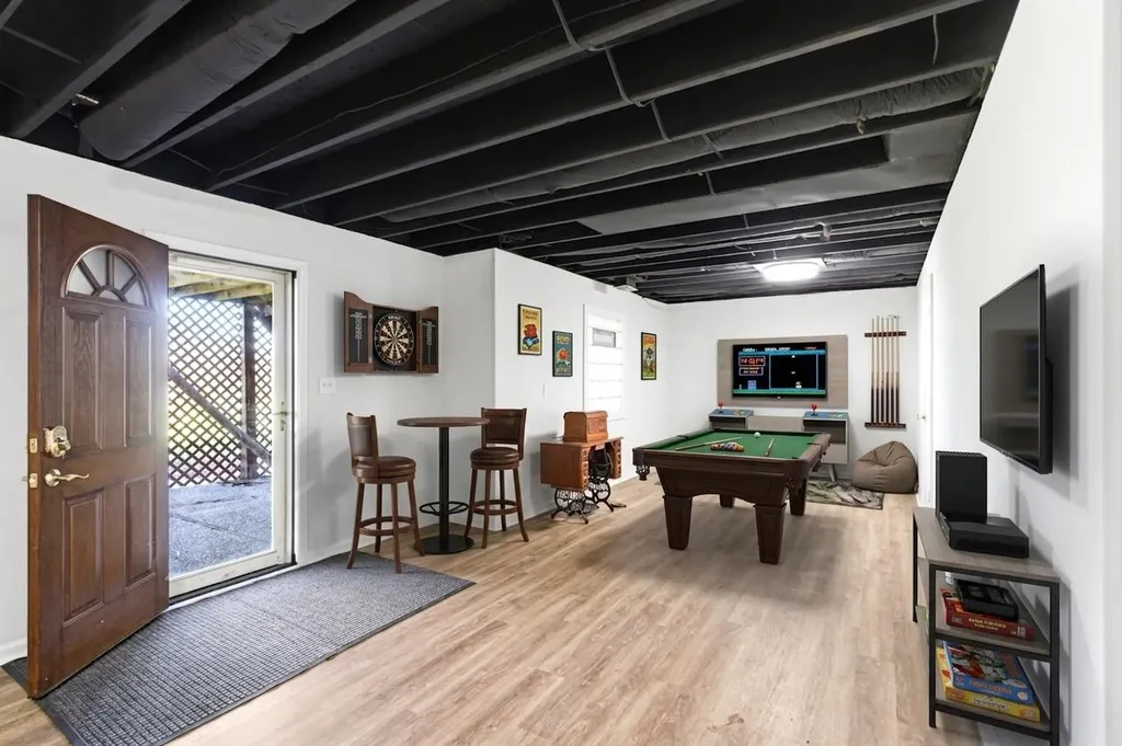1101 Waddy Road Waddy KY 40076