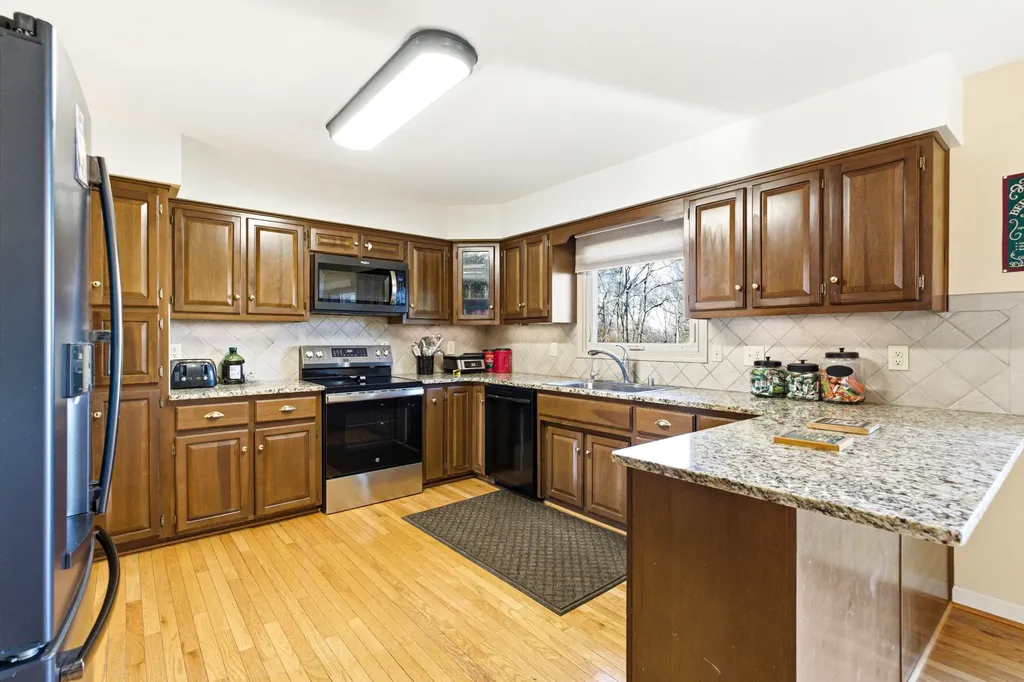 1101 Waddy Road Waddy KY 40076