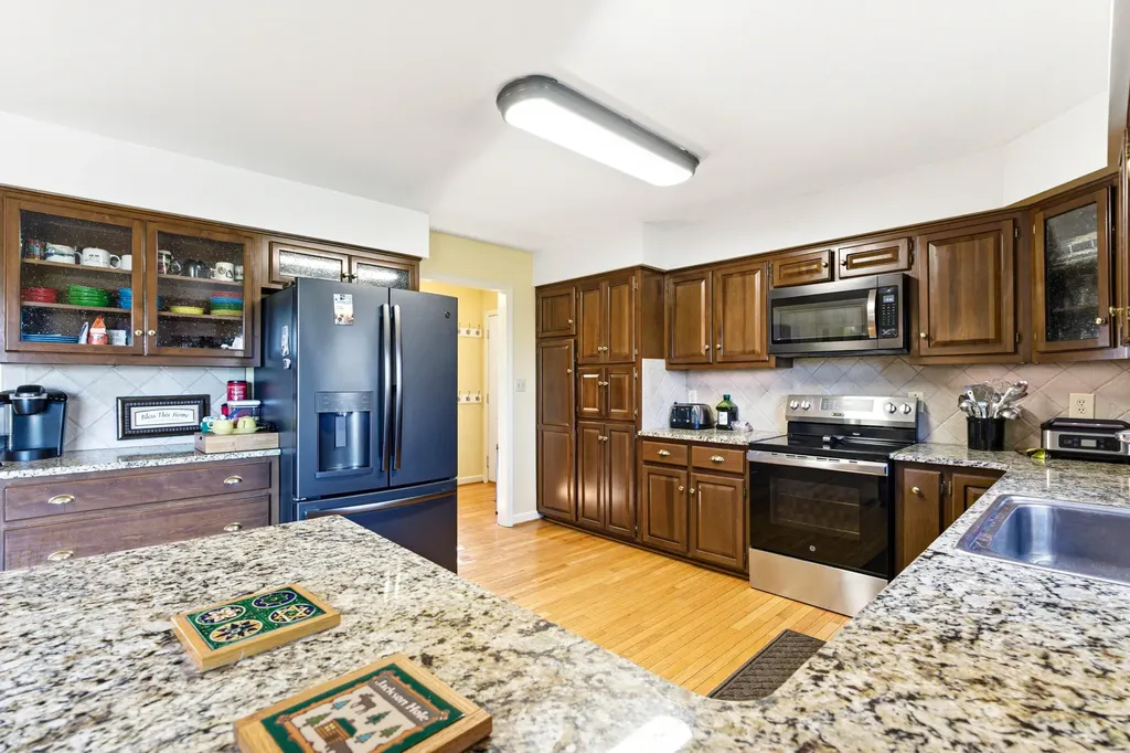 1101 Waddy Road Waddy KY 40076