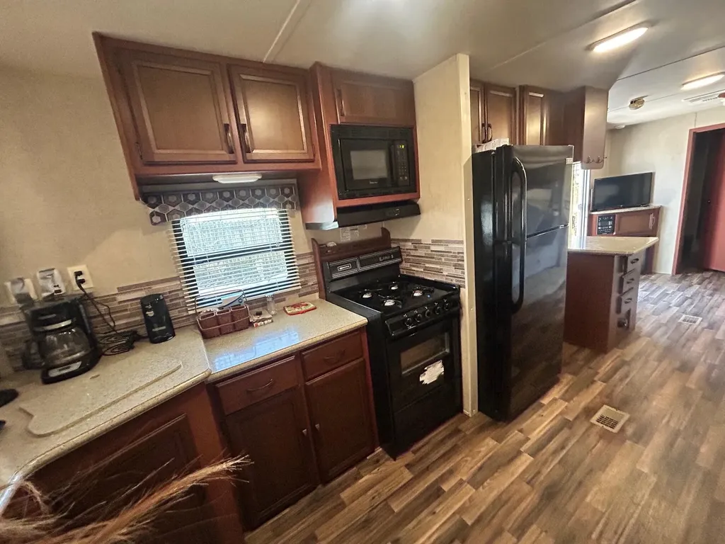 85 Hardwick Lane Bronston KY 42518