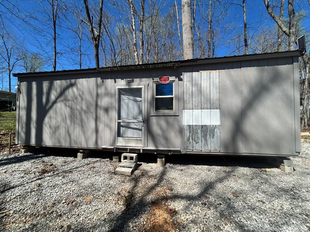 85 Hardwick Lane Bronston KY 42518