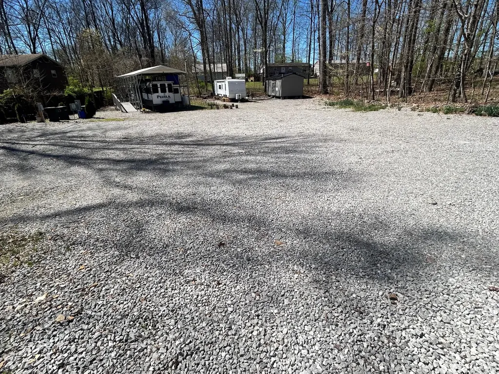 85 Hardwick Lane Bronston KY 42518