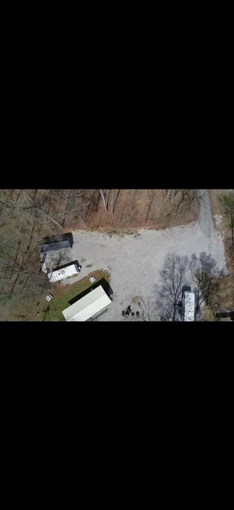 85 Hardwick Lane Bronston KY 42518