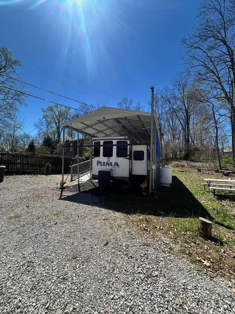 85 Hardwick Lane Bronston KY 42518