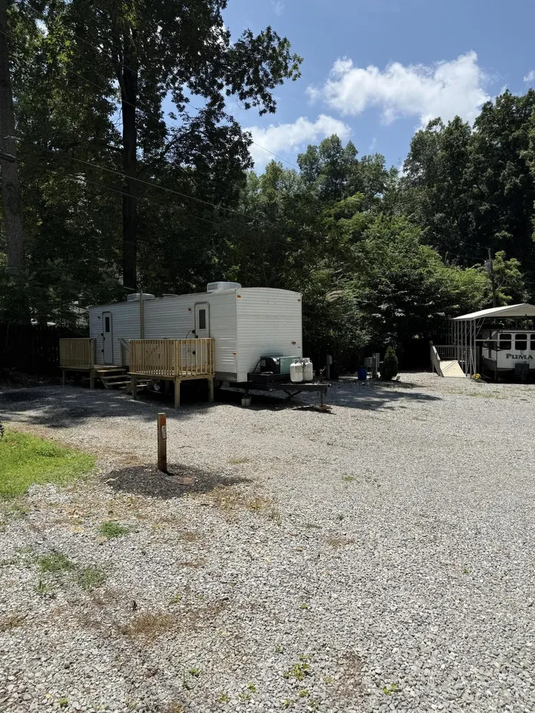 85 Hardwick Lane Bronston KY 42518
