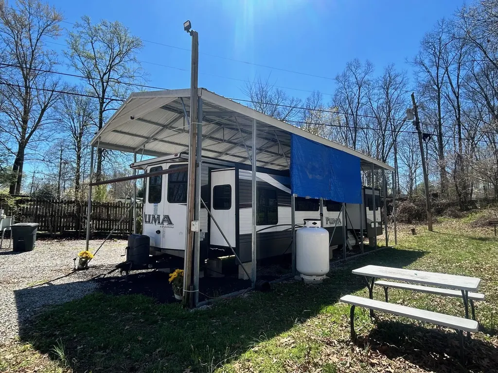 85 Hardwick Lane Bronston KY 42518