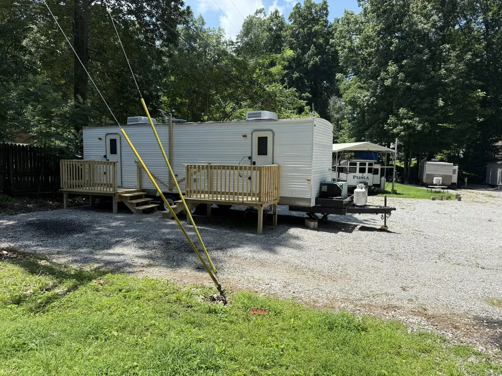 85 Hardwick Lane Bronston KY 42518