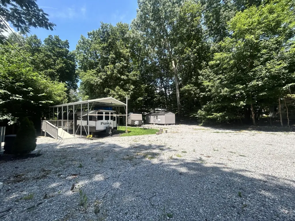 85 Hardwick Lane Bronston KY 42518