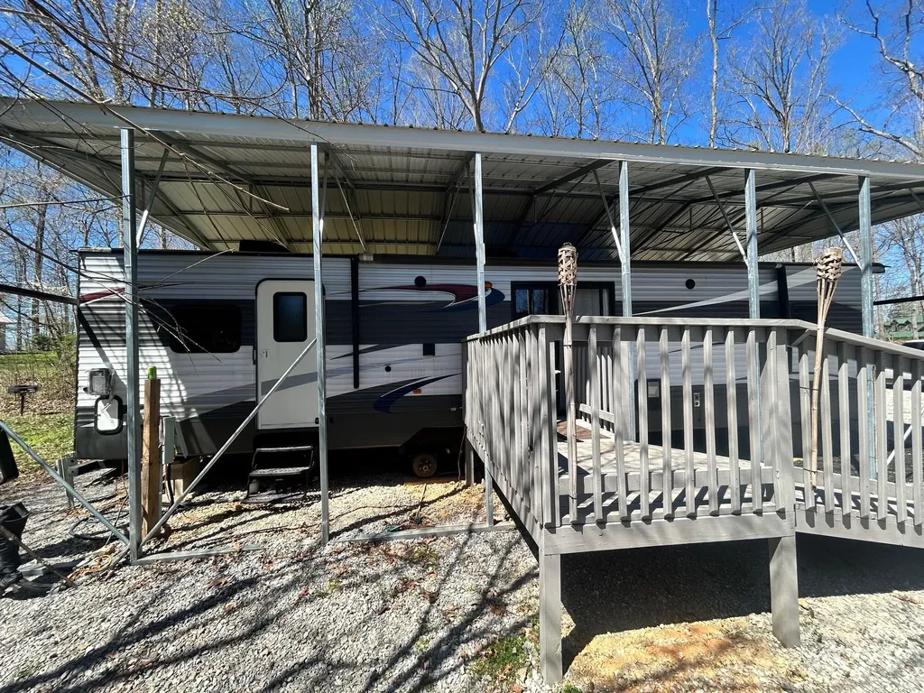 85 Hardwick Lane Bronston KY 42518