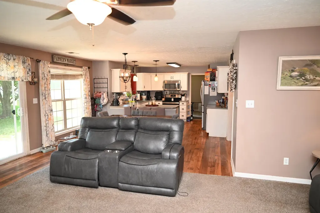 212 Hickory Ridge Lane Paris KY 40361