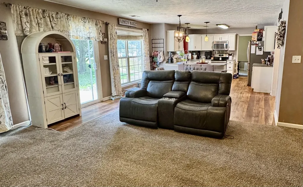 212 Hickory Ridge Lane Paris KY 40361