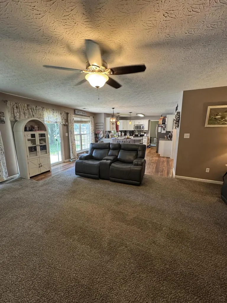 212 Hickory Ridge Lane Paris KY 40361