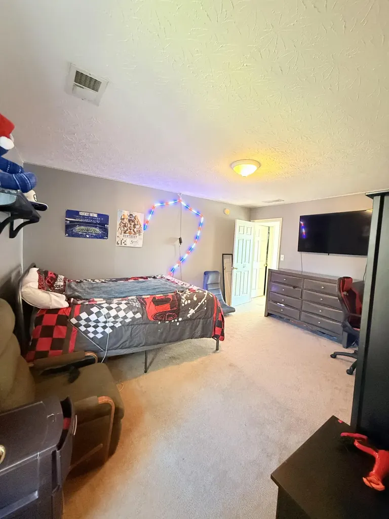 212 Hickory Ridge Lane Paris KY 40361
