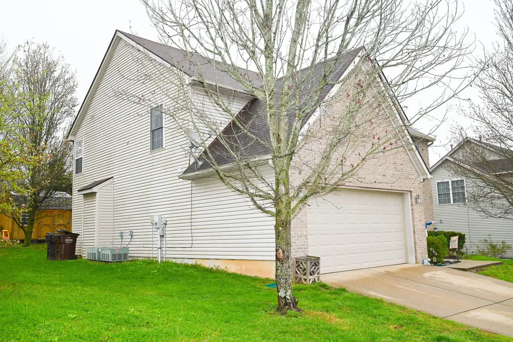 212 Hickory Ridge Lane Paris KY 40361