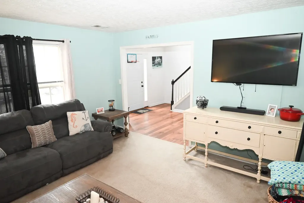 212 Hickory Ridge Lane Paris KY 40361