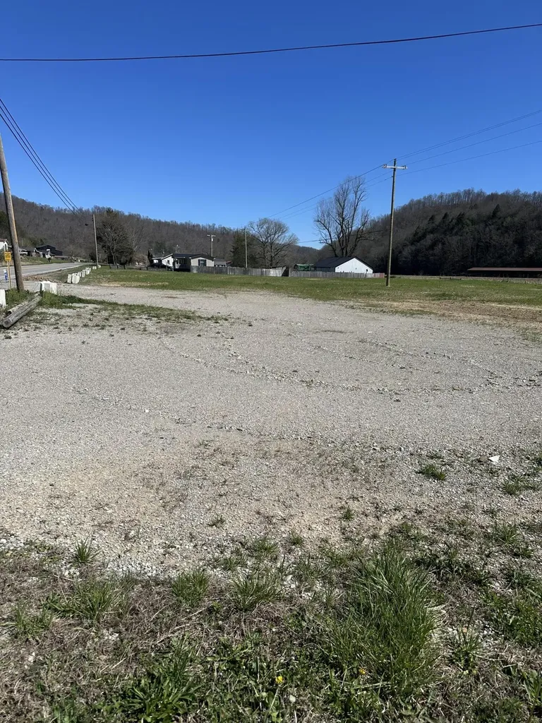 00 Ky-11 Manchester KY 40962