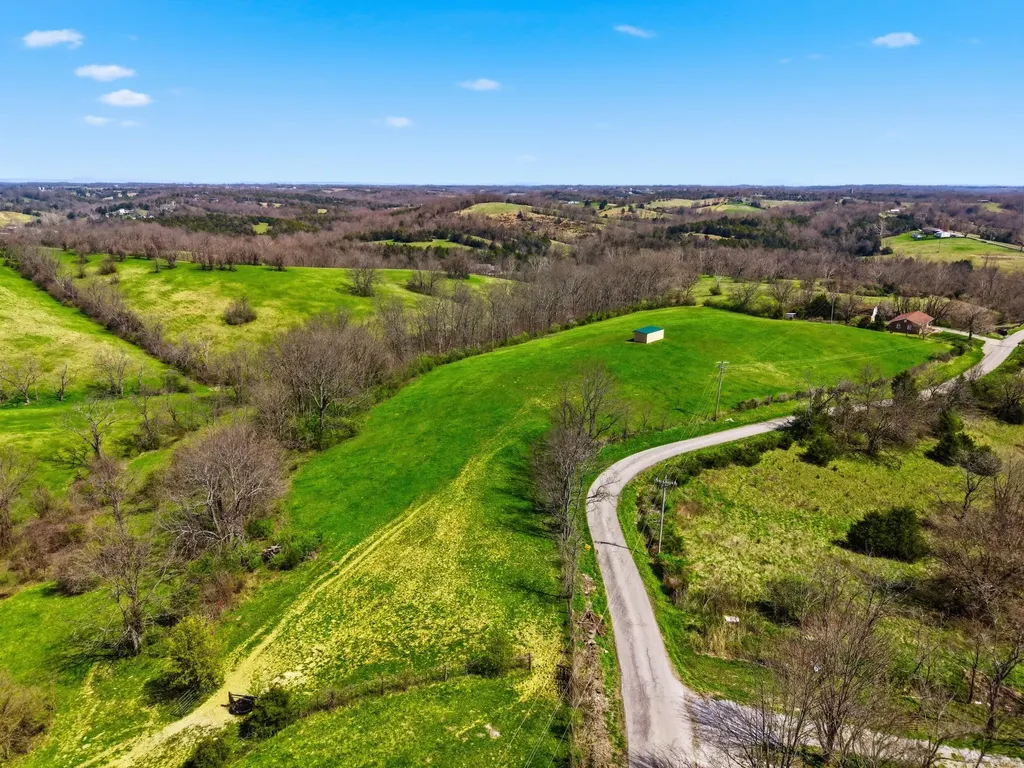 161 Central Pike Harrodsburg KY 40330