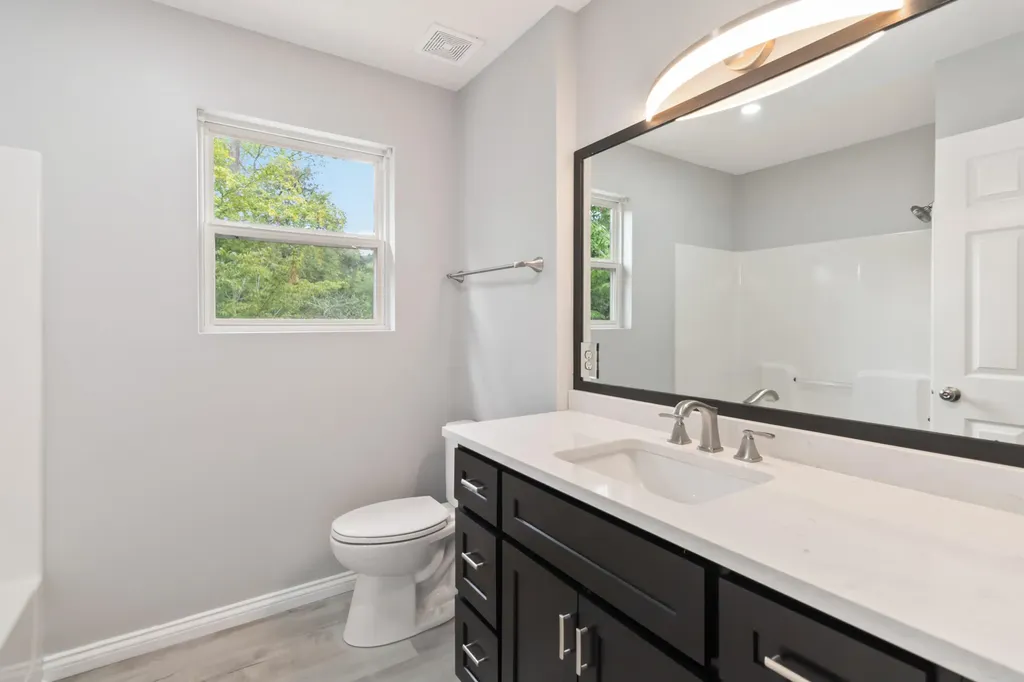 84 Clover Leaf Circle Burnside KY 42519
