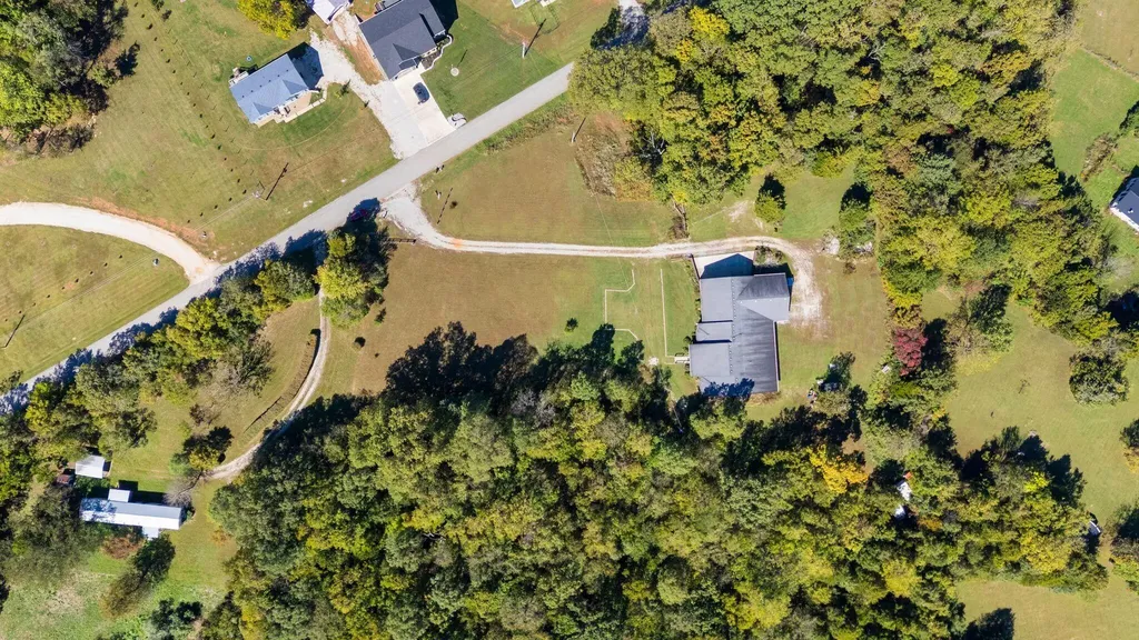 300 Charlie Pile Road Guston KY 40142