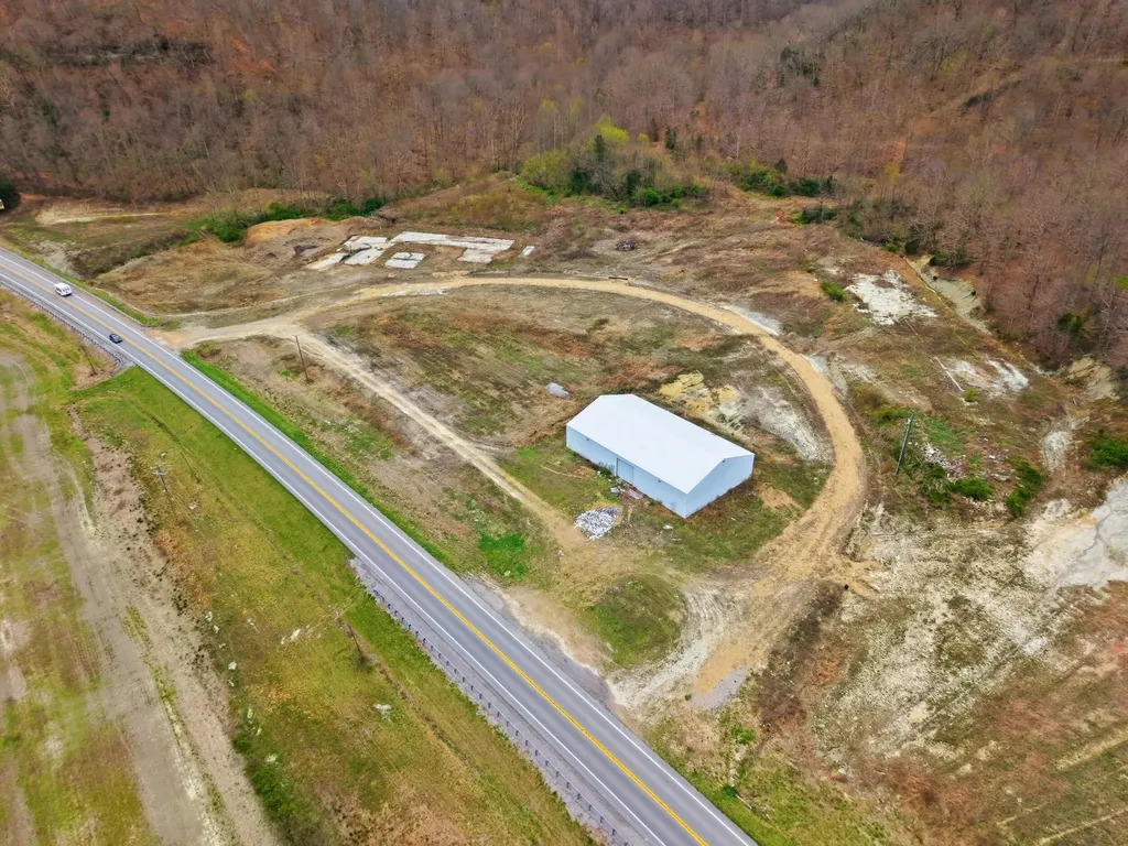 8135 Us-127 Hustonville KY 40437