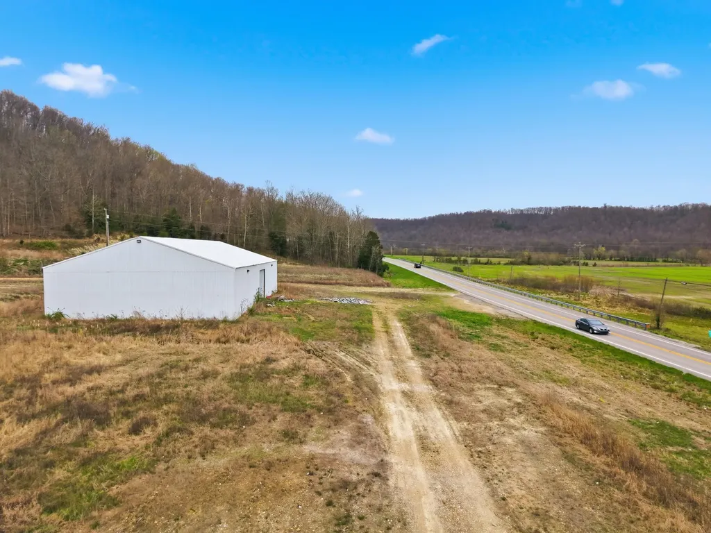 8135 Us-127 Hustonville KY 40437