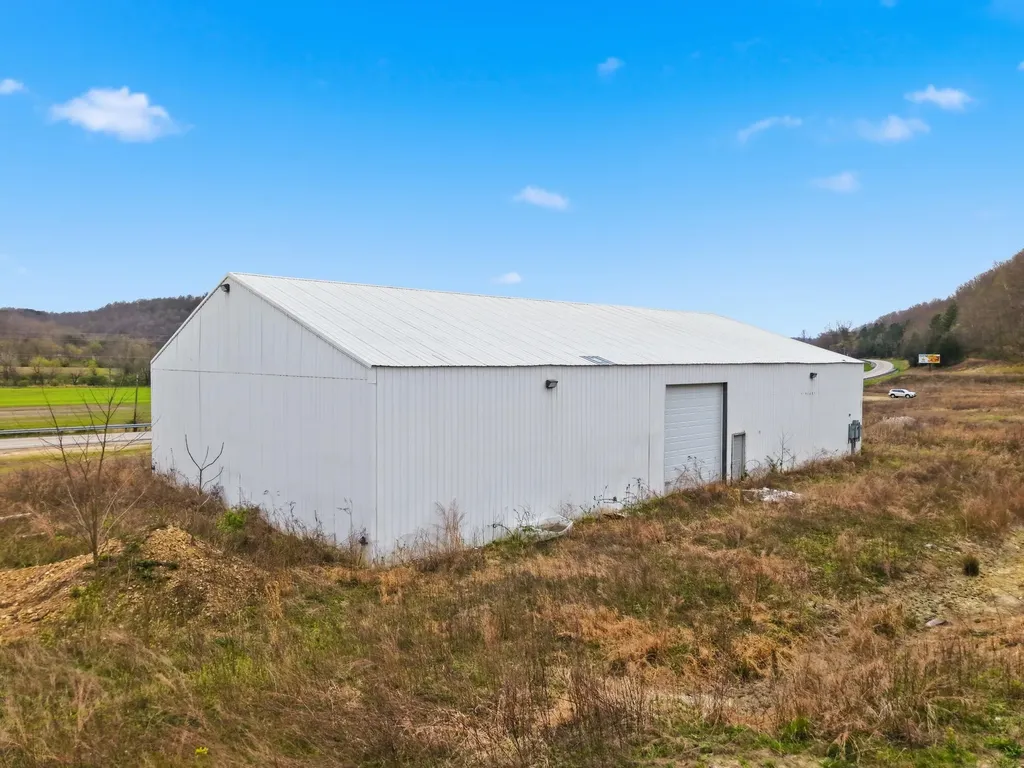 8135 Us-127 Hustonville KY 40437