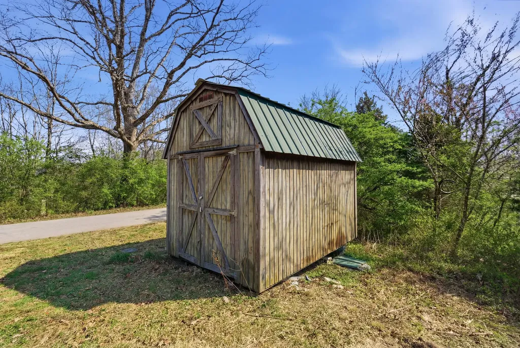 277 Shuler Road Clay City KY 40312