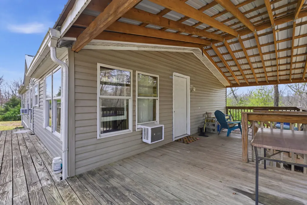 277 Shuler Road Clay City KY 40312