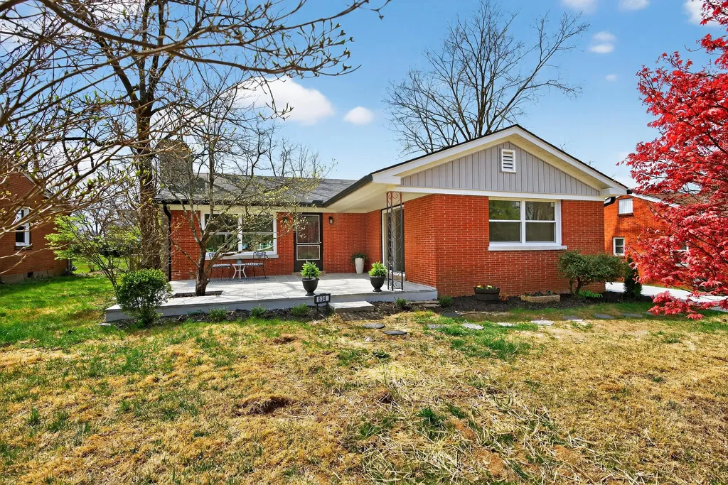 634 Seattle Drive Lexington KY 40503