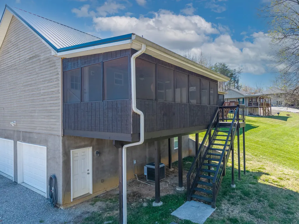 235 Golden Pond Road Monticello KY 42633