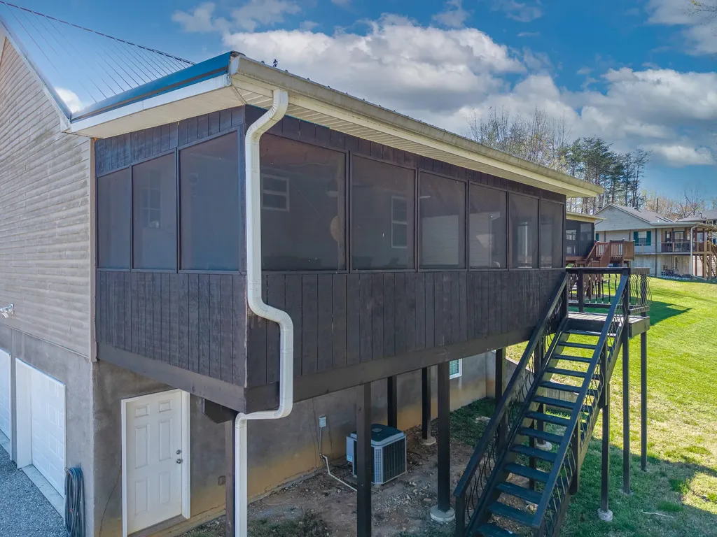 235 Golden Pond Road Monticello KY 42633