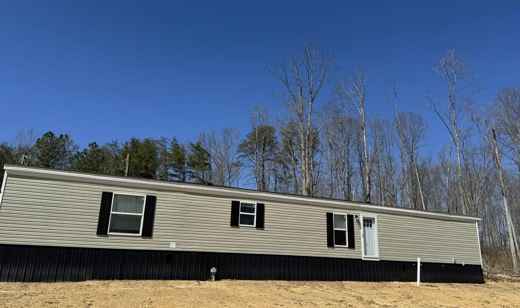 1710 Lamero-cruise Road East Bernstadt KY 40729