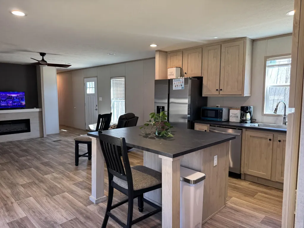 1710 Lamero-cruise Road East Bernstadt KY 40729