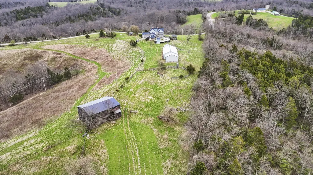 2282 Kentucky Highway 1032 Berry KY 41003