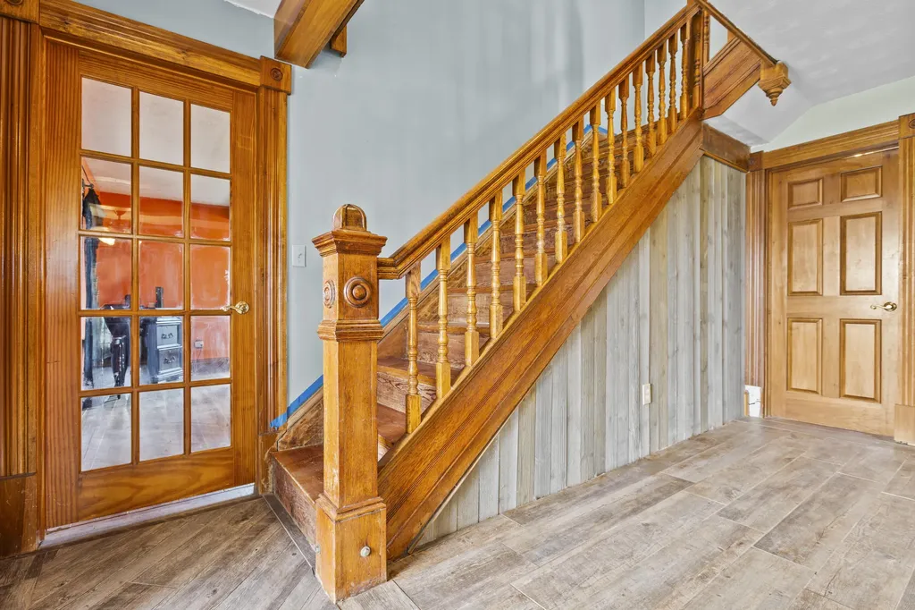 2282 Kentucky Highway 1032 Berry KY 41003