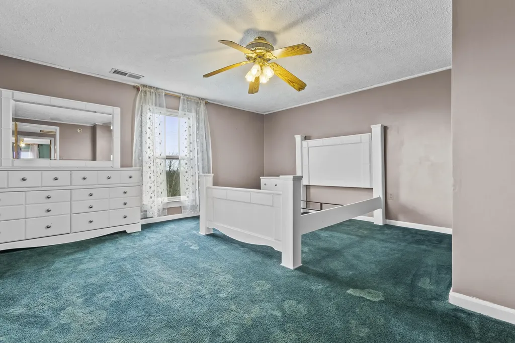 2282 Kentucky Highway 1032 Berry KY 41003